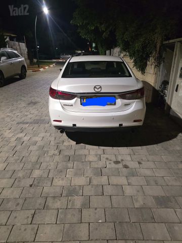 מודעת רכב מאזדה 6