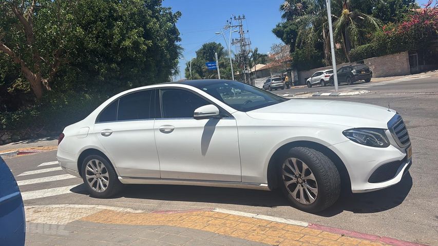 מרצדס-בנץ E-class