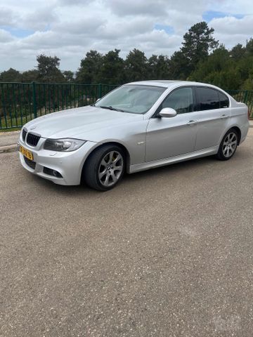 מודעת רכב ב מ וו סדרה 3