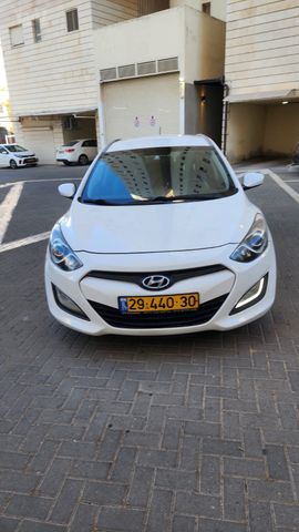 יונדאי i30