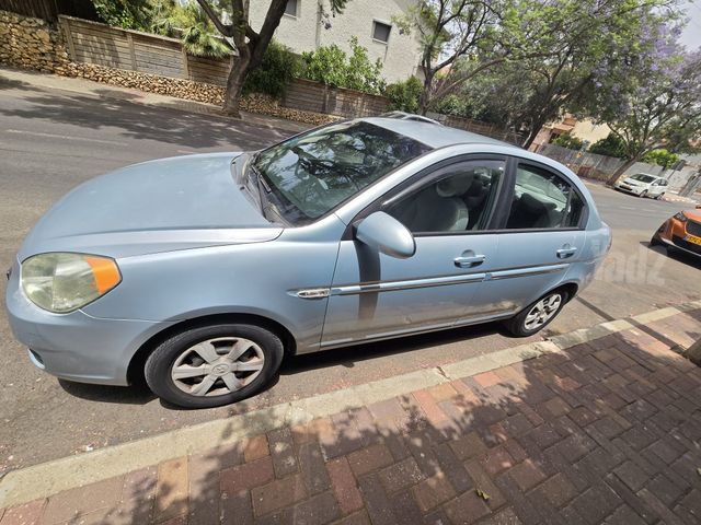 יונדאי אקסנט i25
