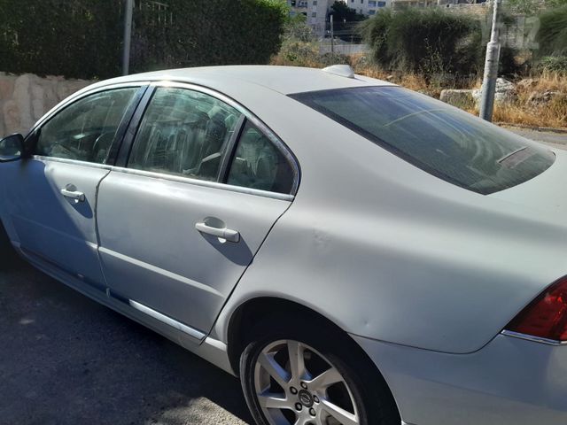 וולוו S80