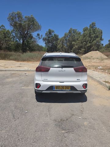 קיה נירו