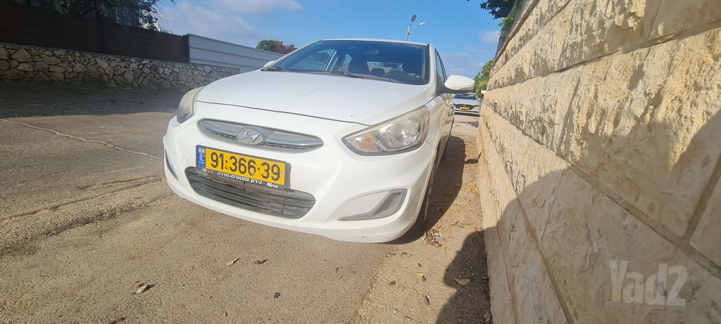 יונדאי אקסנט i25