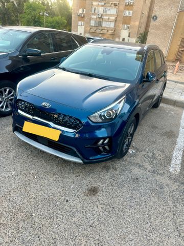 קיה נירו