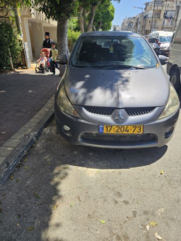 מיצובישי גרנדיס