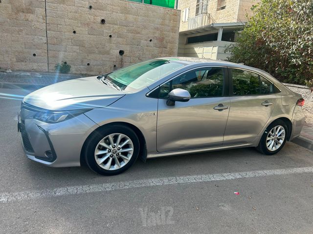 טויוטה קורולה