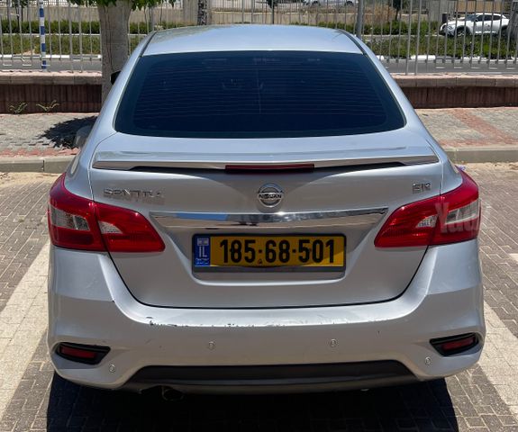 ניסאן סנטרה