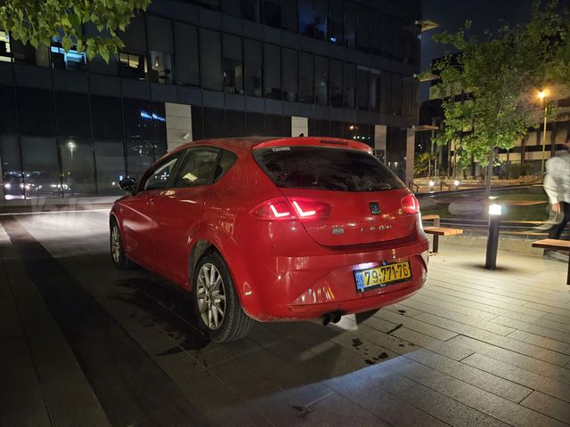 סיאט לאון
