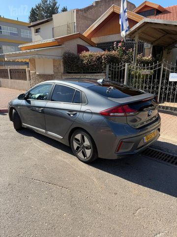 יונדאי איוניק