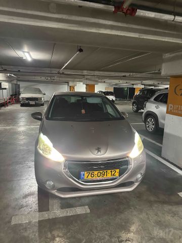 מודעת רכב פיג'ו 208