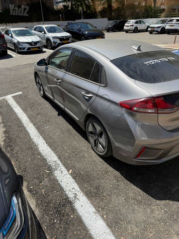 יונדאי איוניק