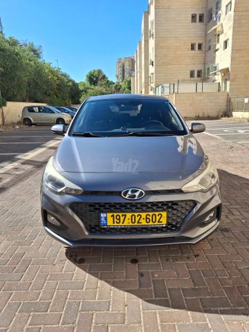 מודעת רכב יונדאי i20