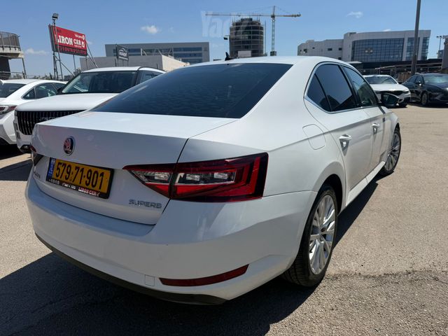 סקודה סופרב
