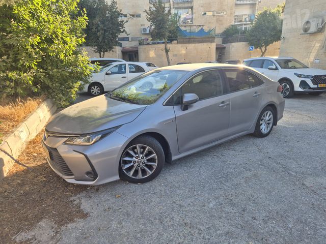 מודעת רכב טויוטה קורולה