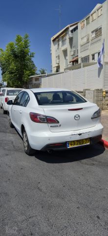 מודעת רכב מאזדה 3