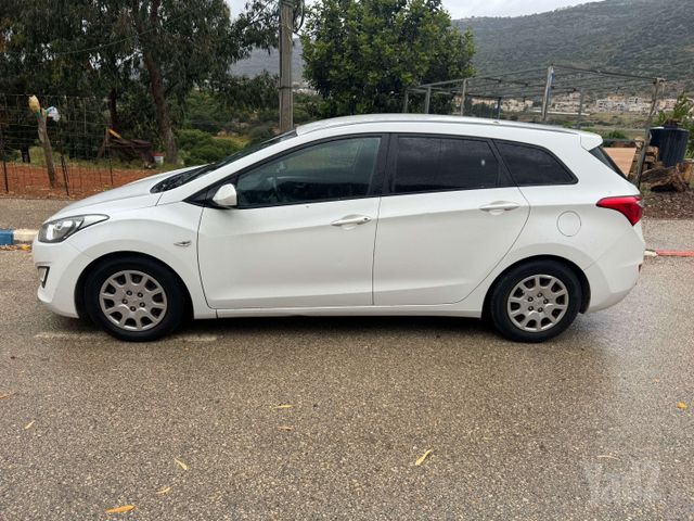 יונדאי i30