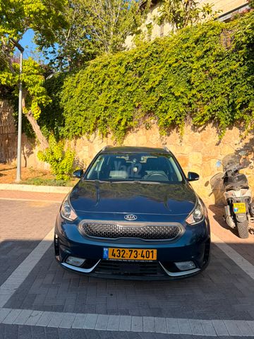 קיה נירו