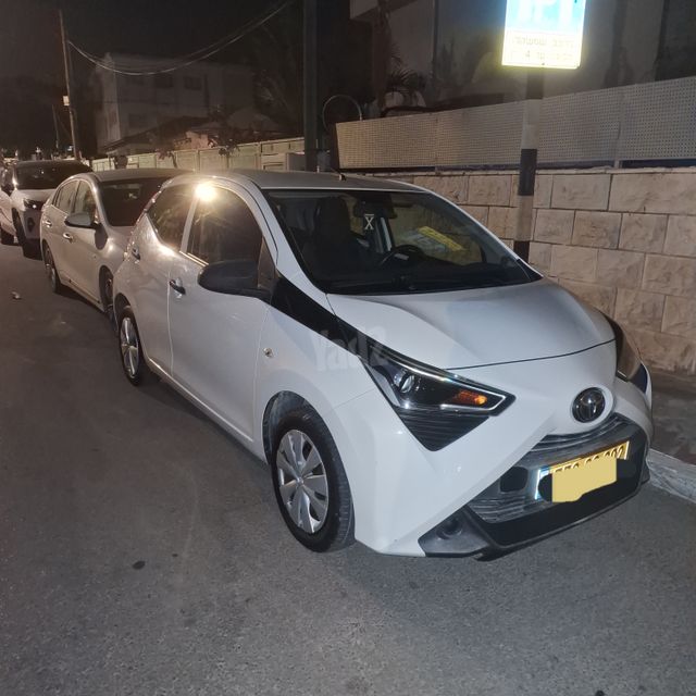טויוטה אייגו