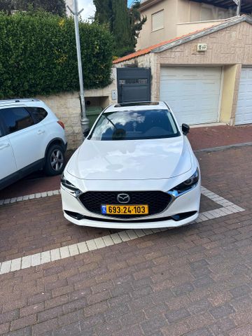 מאזדה 3