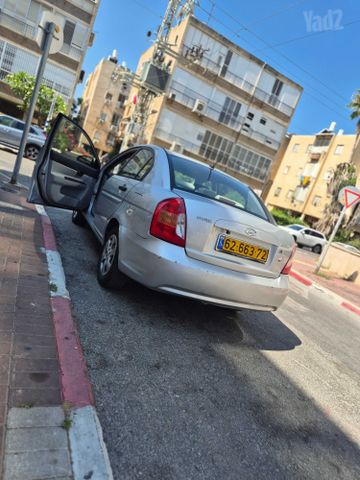 יונדאי אקסנט i25