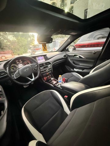 אינפיניטי Q30