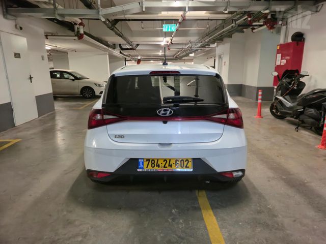 יונדאי i20