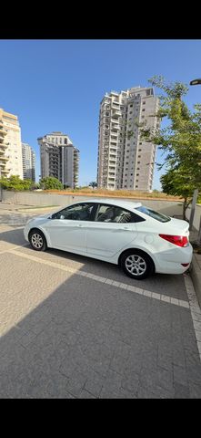 מודעת רכב יונדאי אקסנט i25