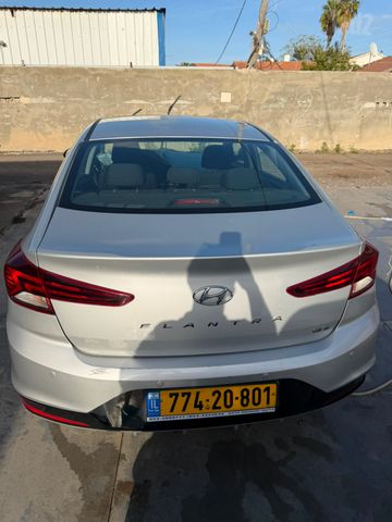 יונדאי אלנטרה