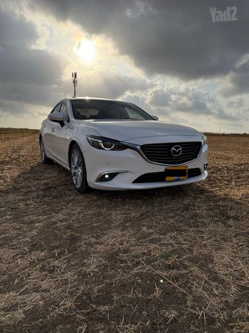 מודעת רכב מאזדה 6