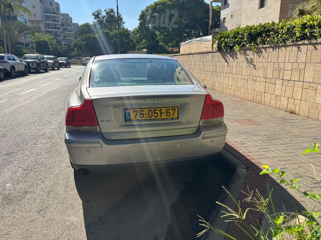 וולוו S60