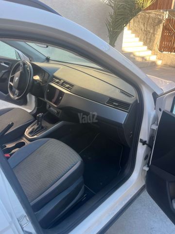סיאט ארונה