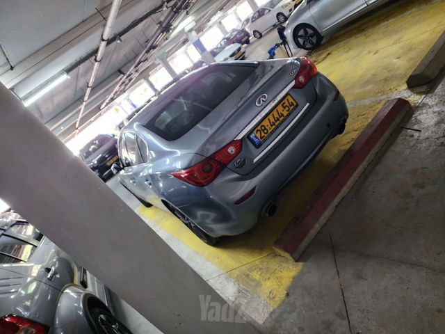 אינפיניטי Q50