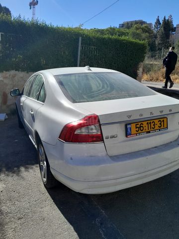 וולוו S80