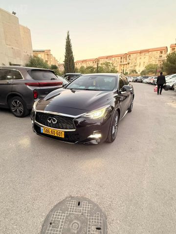 אינפיניטי Q30
