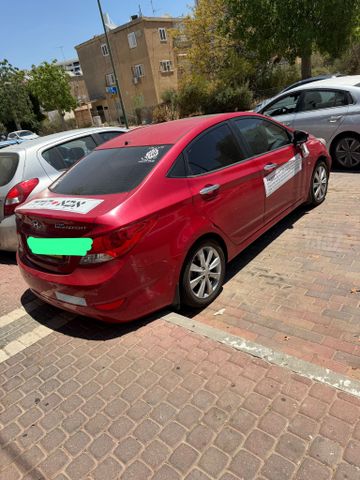 יונדאי אקסנט i25