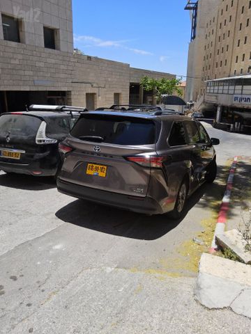 טויוטה סיינה