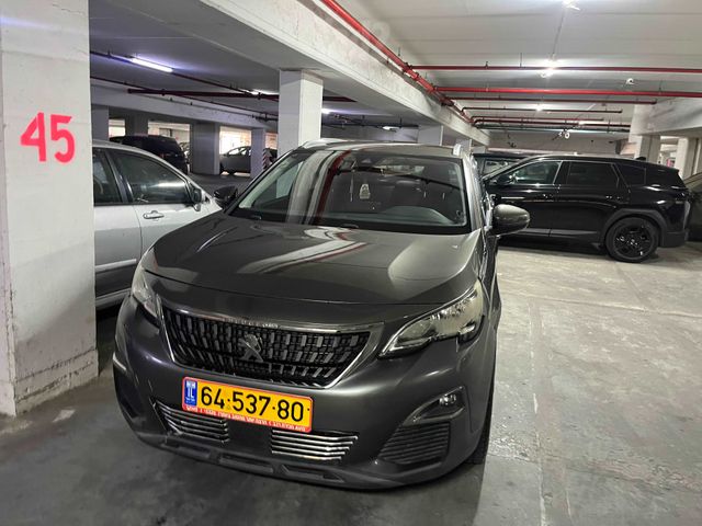 פיג'ו 3008