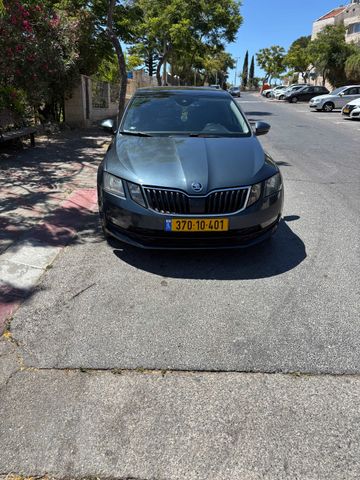 סקודה אוקטביה