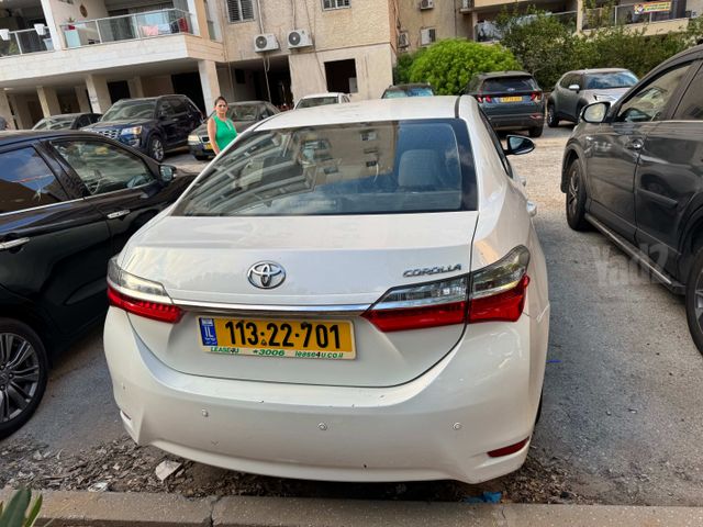 טויוטה קורולה
