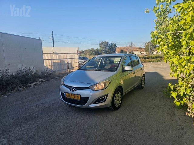 יונדאי i20