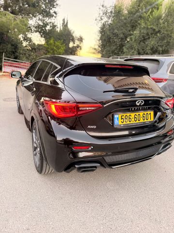 אינפיניטי Q30