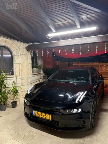 זיקר 001