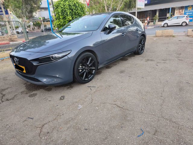 מאזדה 3