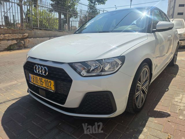 מודעת רכב אאודי A1