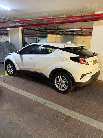 טויוטה C-HR