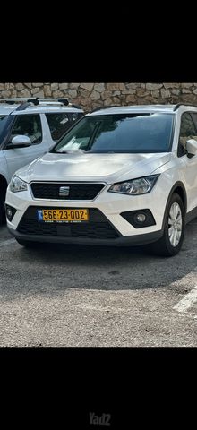 סיאט ארונה