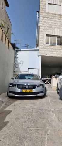 מודעת רכב סקודה סופרב