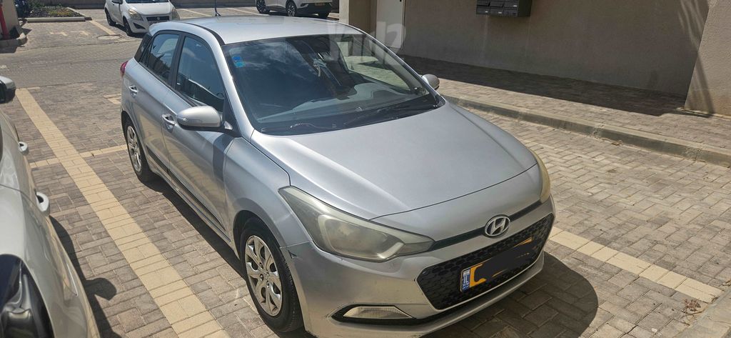 יונדאי i20