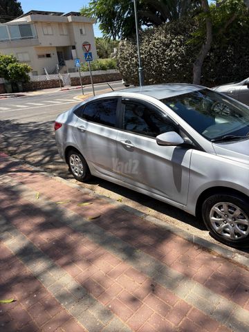 יונדאי אקסנט i25